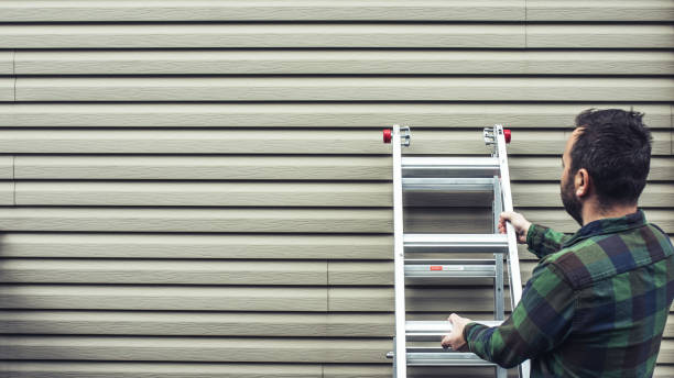 How To Choose The Right Materials for Your Siding Installation in 'Heflin, AL